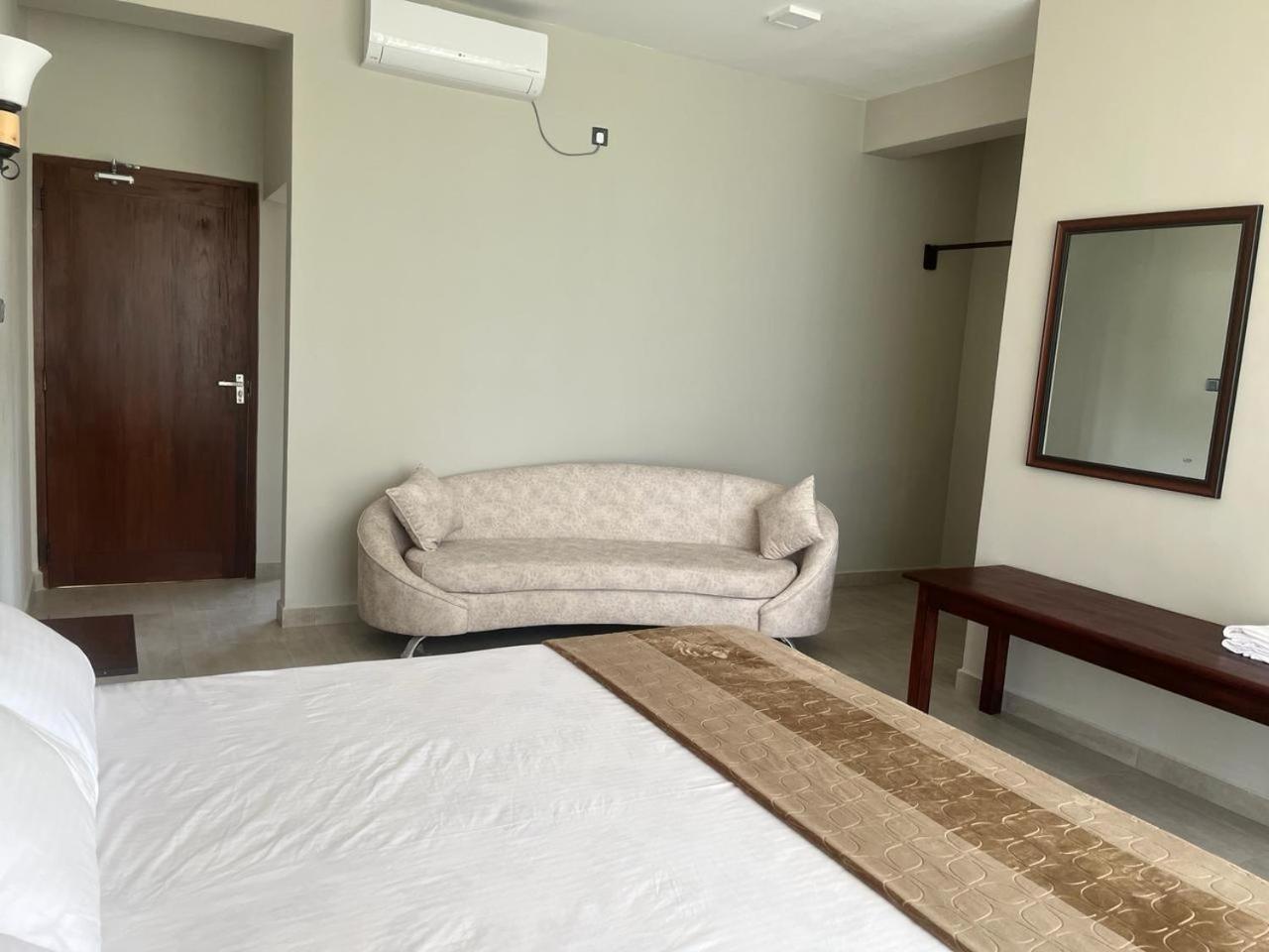 Blue Wave Beach Villa By Aaryan Group Ambalangoda  Luaran gambar